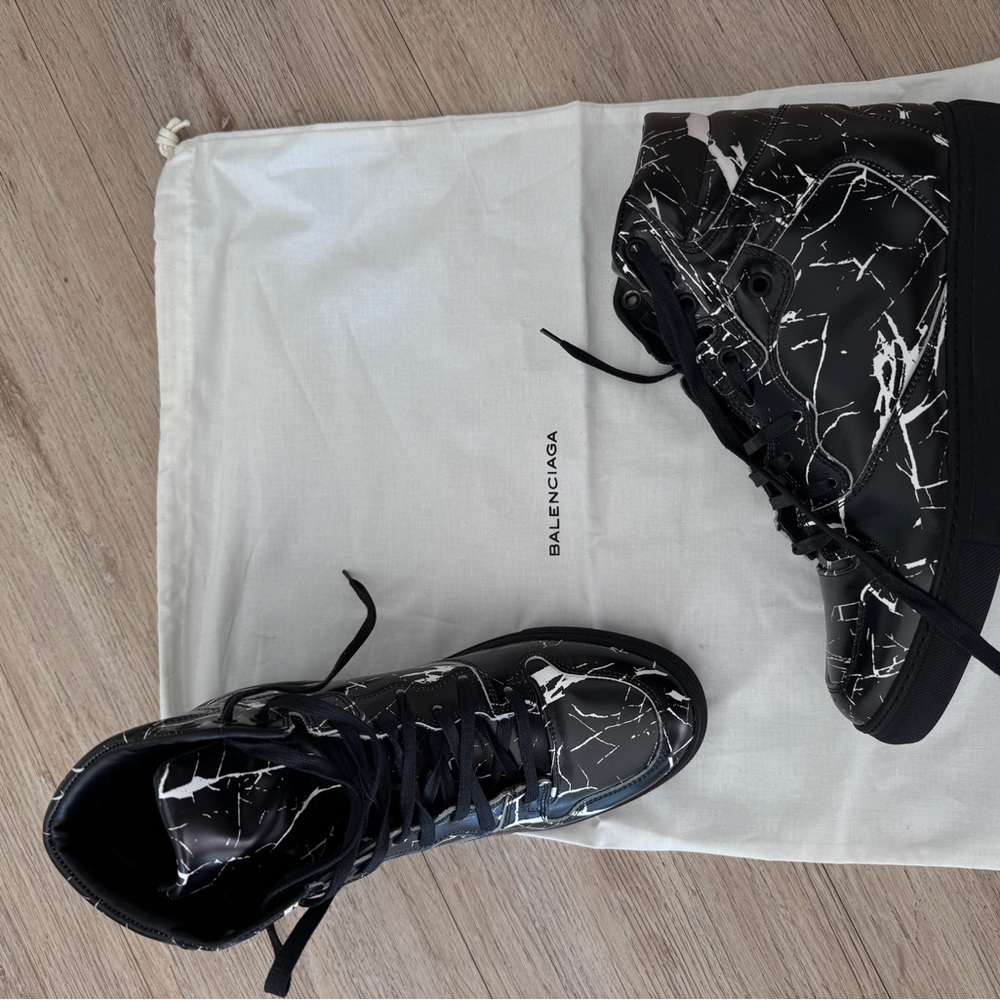 Balenciaga Black and White Splatter High-Tops size 39 8.5 woman